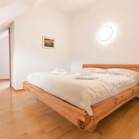 Trubarjeva 12 - The View * Ljubljana