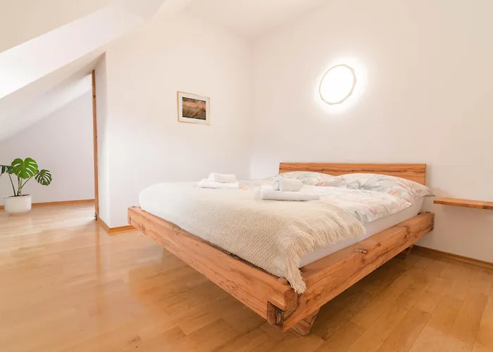 Trubarjeva 12 - The View * ليوبليانا