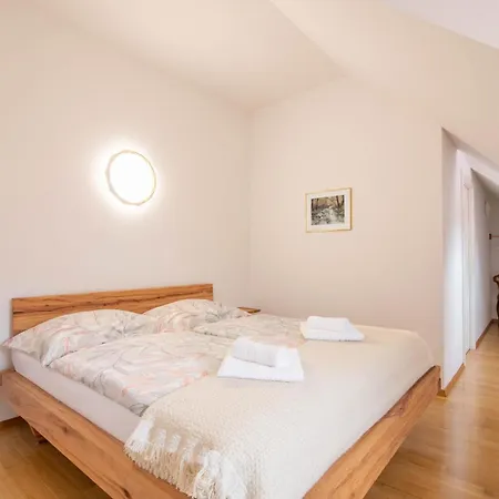 Trubarjeva 12 - The View Apartment